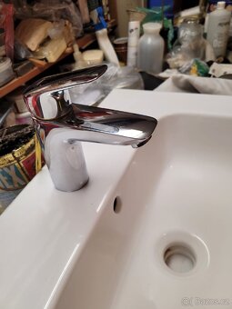 Umyvadlo s baterii - 4