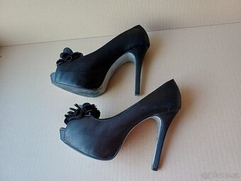 Černé lodičky na platformě vel.37 - 4