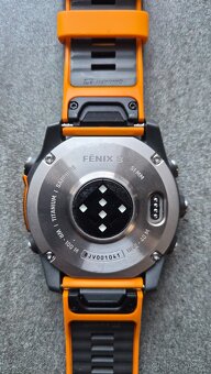 Garmin Fenix 8   51mm orange - 4