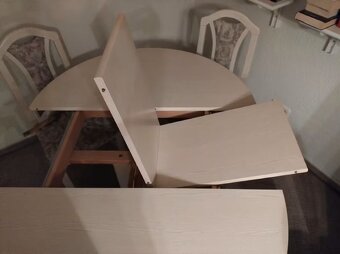 Stůl kulatý jídelní, rozkládací a 4 židle - 4