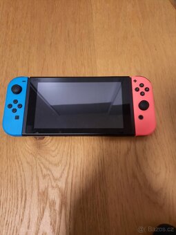 Nintendo Switch - 4