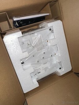 Epson EB-L260F Laserový Projektor - 4