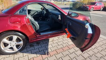 Mercedes-Benz SLK 200, rok 2001 - 4