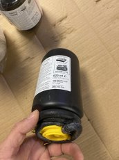 Speciální spray pro nouzové opravení defektu pneumatiky. - 4