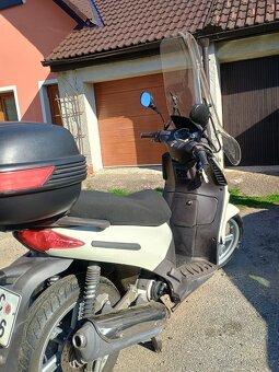 Motocykl Aprilia - 4