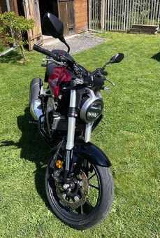 Honda CB300R - 4