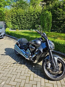SUZUKI INTRUDER 1800 - 4