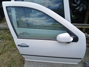 Přední kapota VW Golf 4 + ND na combi - 4