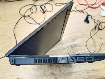velký 17" notebook HP, CPU i5, grafika AMD HD6300M, 8GB RAM - 4