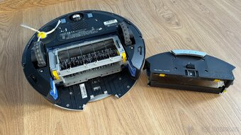 iRobot Roomba 780 s příslušenstvím - 4