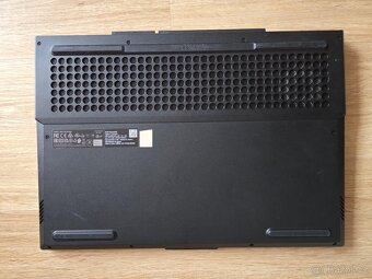 Herní notebook Lenovo Legion 17" / RTX 3070 / Ryzen 7 / 32 - 4
