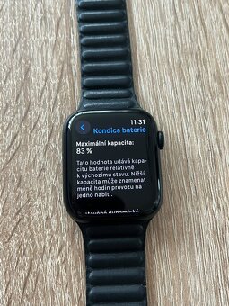 APPLE WATCH S8 45mm černé- TOP STAV - 4