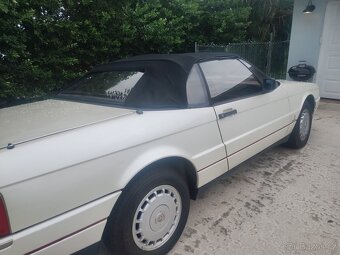 1989 Cadillac Allante - 4
