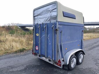 Přepravník na koně Böckmann se sedlovnou - celolaminátový - 4