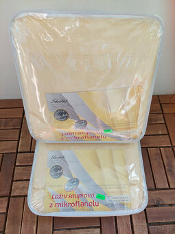 Kvalitní povlečení zn. Škodák + prostěradla 2ks - 4