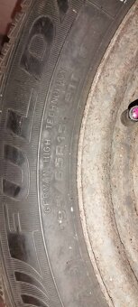 4ks zimní pneu (5-7mm) + plechy R15 5x100 195/65 R15 91T - 4
