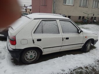 Škoda Felicia 1,3 MPI v pěkném stavu po prvním majiteli naje - 4