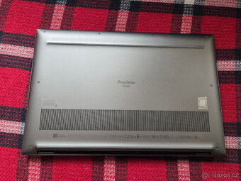 Dell Precision 5560 4K 32GB A2000 - 4