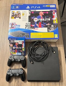 PlayStation 4 Slim 500 GB + 2 ovladače + FIFA 21 + krabice - 4