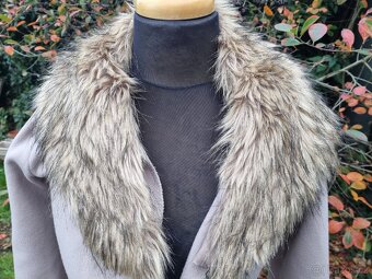 Lehký přechodový kabátek. - 4