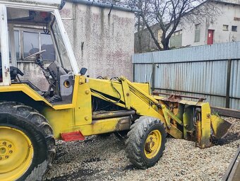 JCB 3CX Traktorbagr - 4