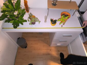 Pracovní stůl / psací stůl – bílý - 4