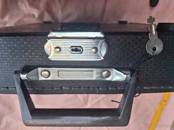 starý psací stroj Omega II - 4