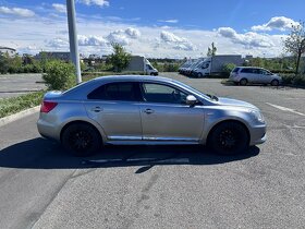 Kizashi 2,4 4WD - 4