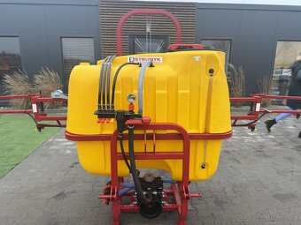 Postřikovač 600L 12m STRUMYK - 4