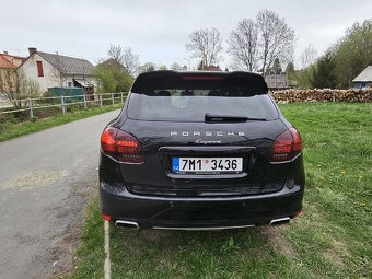 Porsche Cayenne - 4