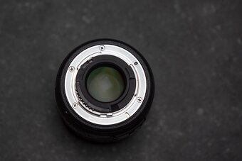 Nikkor 35mm f/1.8G AF-S DX - 4