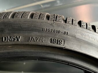 255/35 R20 97W - 4