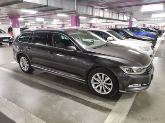 Volkswagen Passat B8 Kombi 2,0 TDI 110 kW, rv 2019 - TOP - 4
