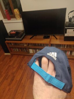 Kšiltovka Adidas – tmavě modrá, klasický styl – výborný stav - 4
