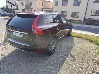 Volvo XC60 D5 158KW 4x4 SUMMUM - 4