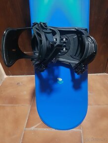 Prodám úplně nový snowboard Volkl Marker 141cm dlouhý. - 4