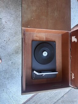 radiogramofon Tesla AKORD 103 - 4