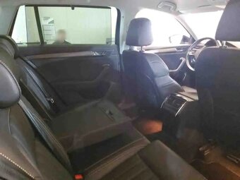 Škoda Superb 4x4 Premium TDI 140kw//tažné/matrix/kessy/ACC - 4