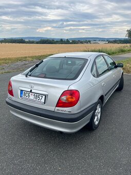 Toyota Avensis T22 1.8i pouze 64tis km - 4