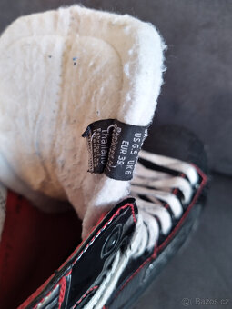 Prodám hokejové brusle Bauer Vapor X2.7 Vel.39 - 4