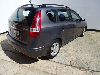 Hyundai i30 1.4i,80kW,NovéČR,s.kniha,klima,STK:09/2027 - 4