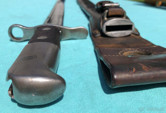 Švýcarský bodák M1914 s pilou - 4