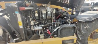 Prodám manipulátor Caterpillar TH 357 D - 4