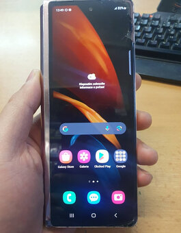 Samsung Galaxy Fold 2 - 4