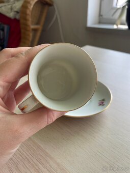 Sada starožitných hrnečků a podšálků s cukřenkou - 4