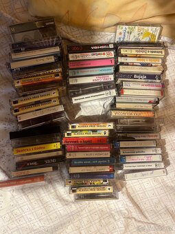 Prodám krabici audio a vhs - 4