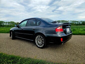Subaru Legacy 2.0 STI JDM - 4