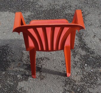 Dětská plastová židle - 4