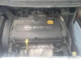Opel Zafiara B 1.8 103kw Z18XER - díly z vozu - 4