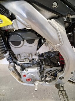 Suzuki RMZ 450 model 2011 - 4